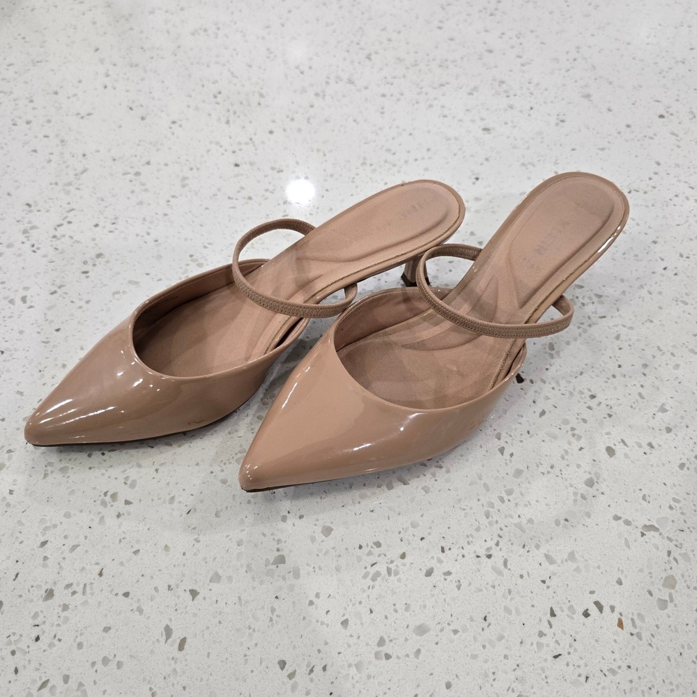 Anne Klein iFlex Nude Patent Pointed Toe Kitten Heel Mules Womens Size 8.5 - Picture 2 of 11